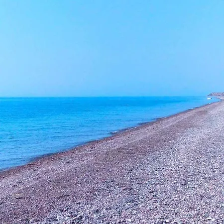 Feriehus Beachfront Socrates *