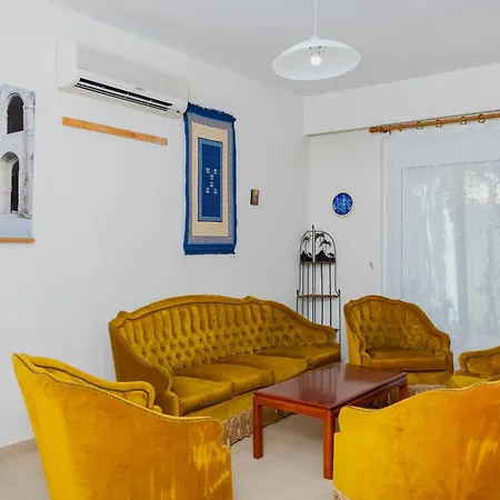 Feriehus Beachfront Socrates *